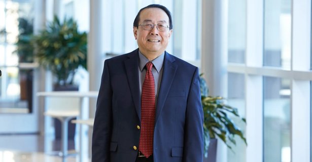 Dr. Chang's headshot