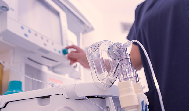 phlebotomist preparing for blood draw